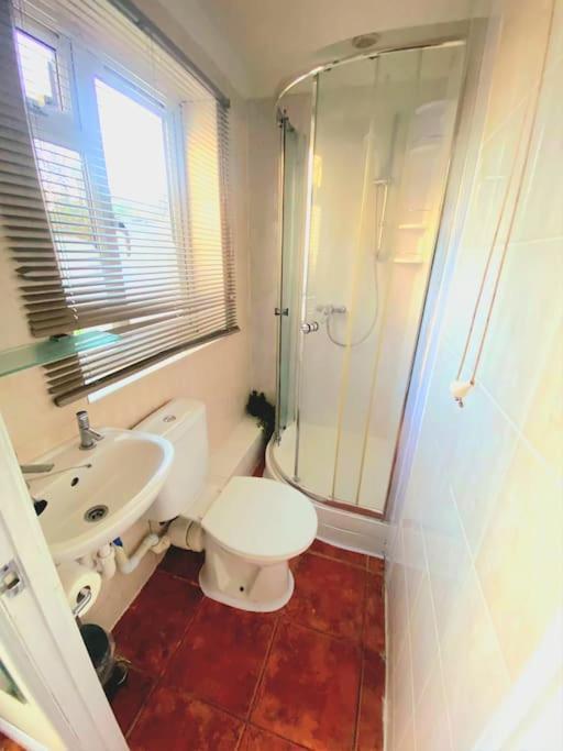 Evo A - Gravesend 1 Bedroom Apartment Buitenkant foto