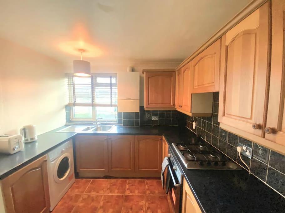 Evo A - Gravesend 1 Bedroom Apartment Buitenkant foto