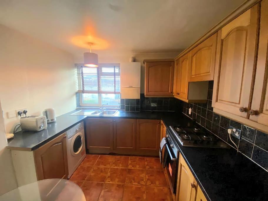 Evo A - Gravesend 1 Bedroom Apartment Buitenkant foto