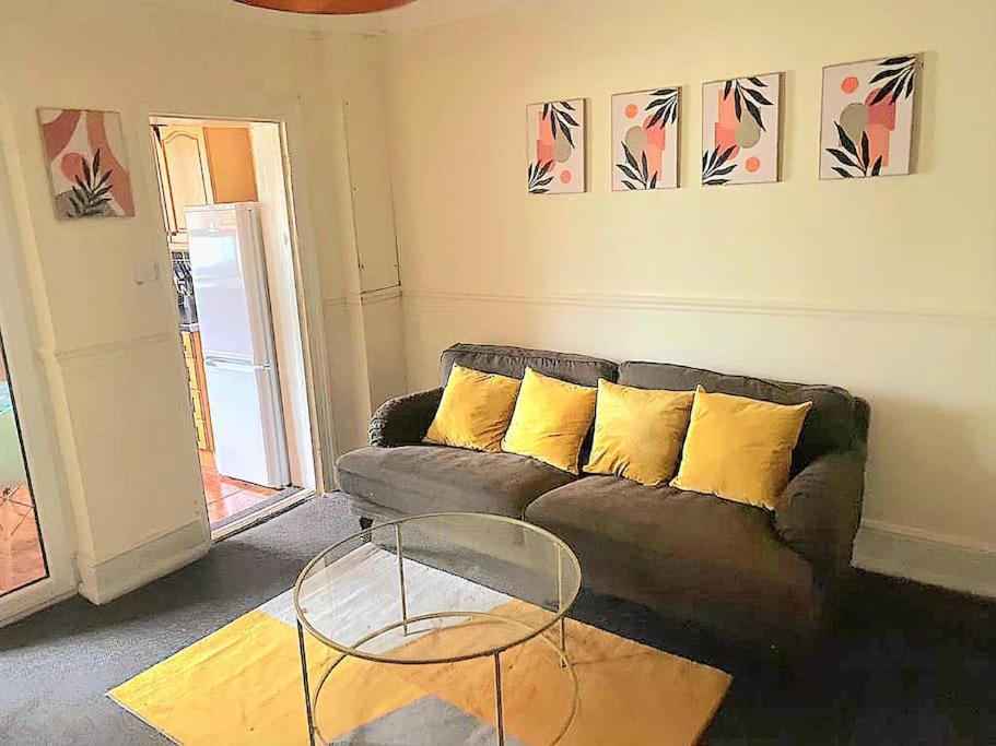 Evo A - Gravesend 1 Bedroom Apartment Buitenkant foto
