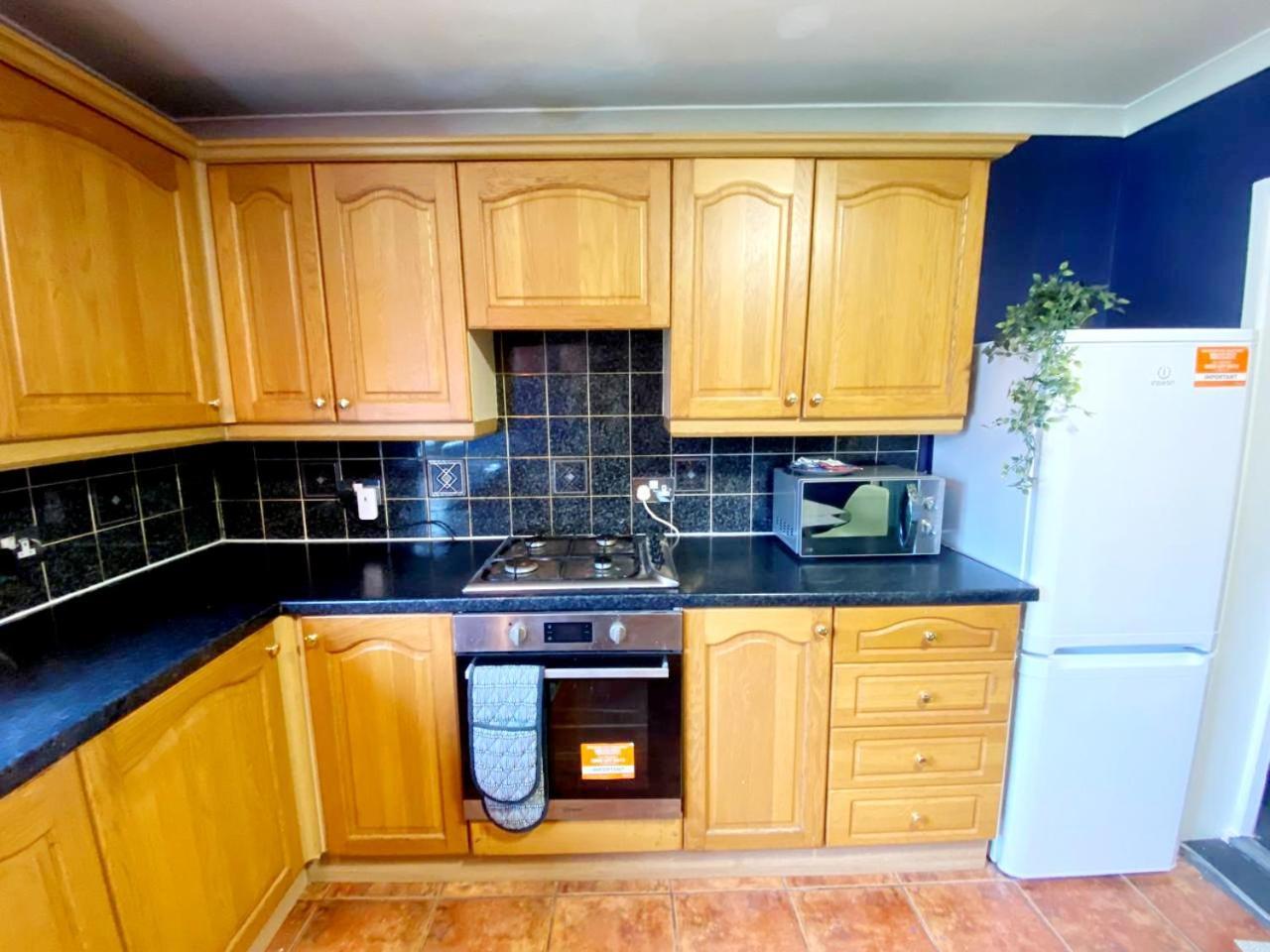 Evo A - Gravesend 1 Bedroom Apartment Buitenkant foto